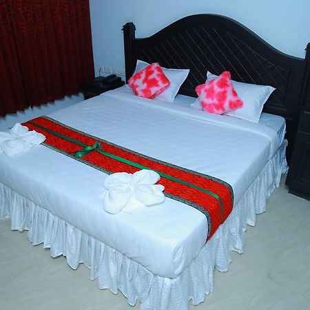 Hotel Aarya Bhavan Residency Malappuram Zewnętrze zdjęcie