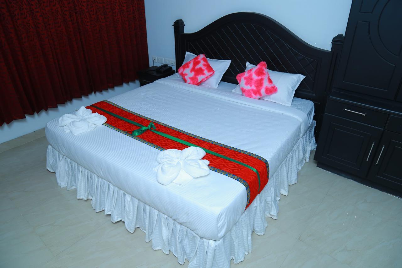 Hotel Aarya Bhavan Residency Malappuram Zewnętrze zdjęcie