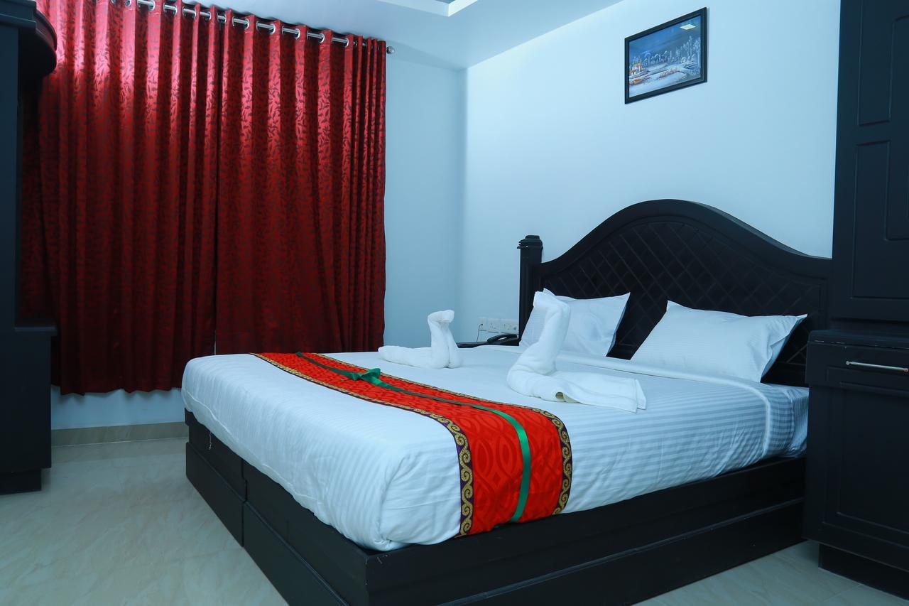 Hotel Aarya Bhavan Residency Malappuram Zewnętrze zdjęcie